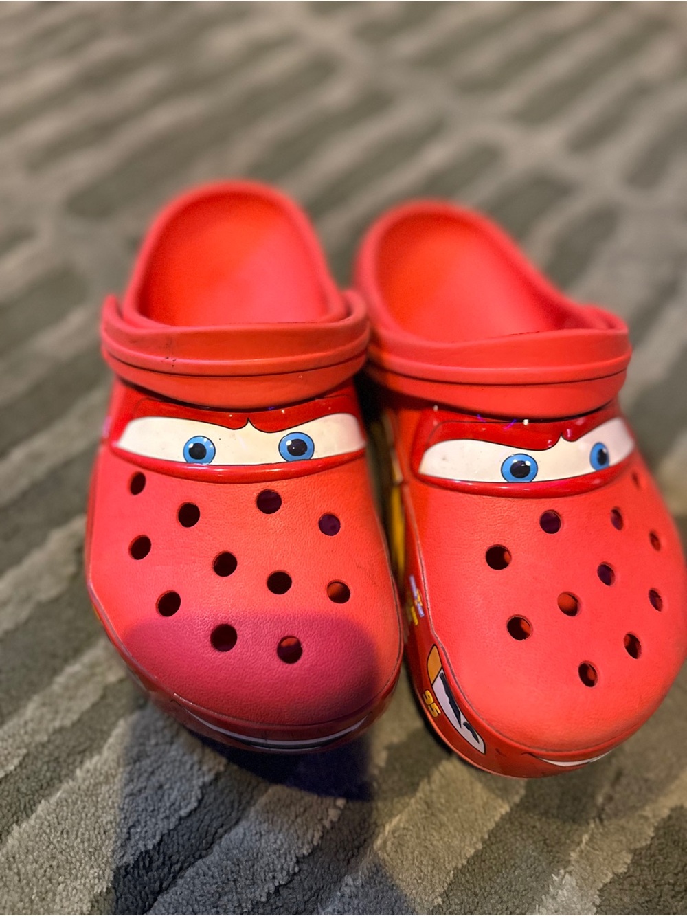 Lightning McQueen Crocs Mens Size 4 Women’s Size 6